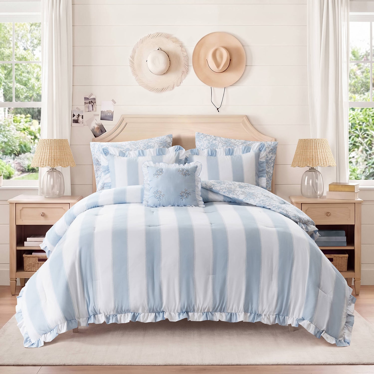 Intelligent Design Verbena Stripe Floral Reversible Comforter Set