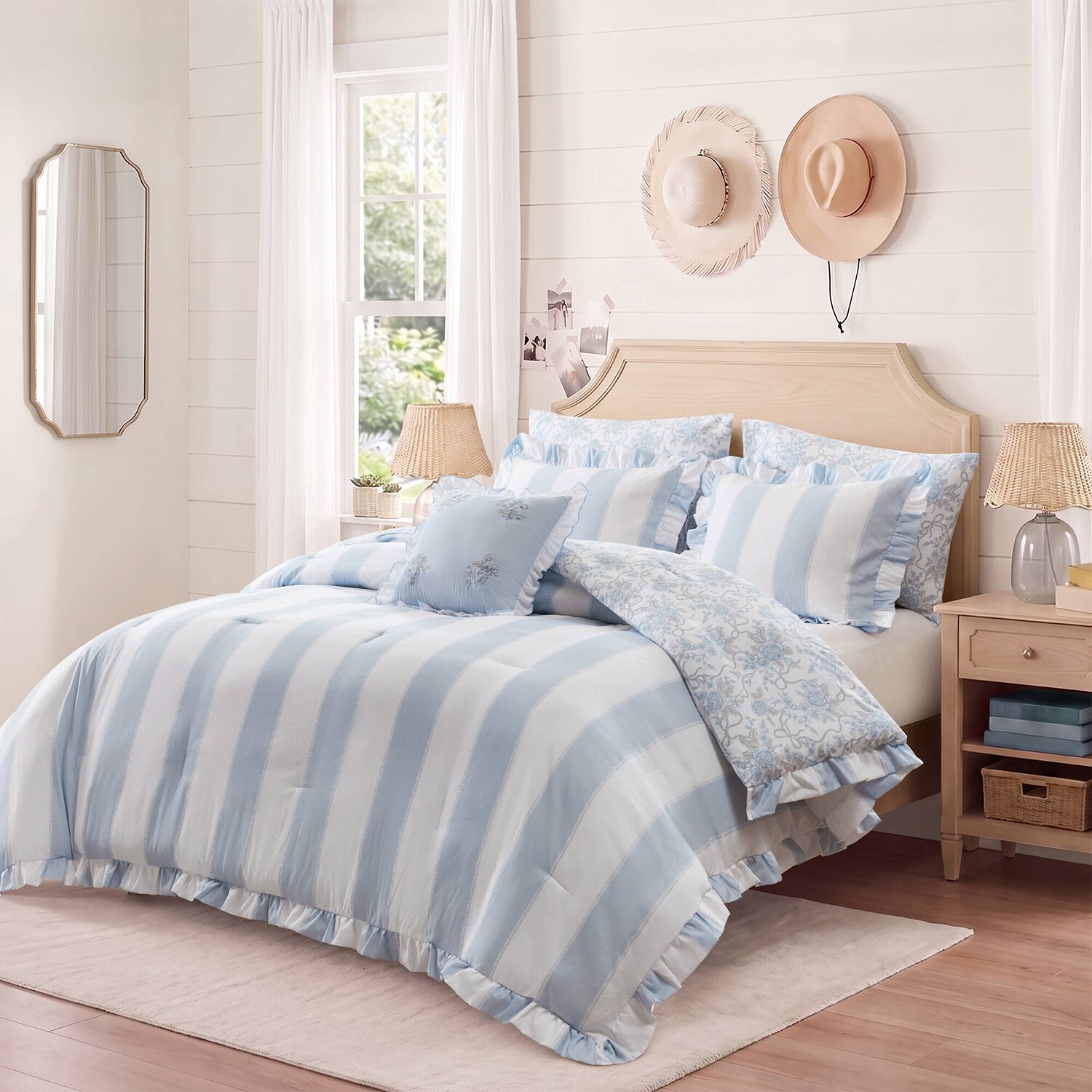 Intelligent Design Verbena Stripe Floral Reversible Comforter Set