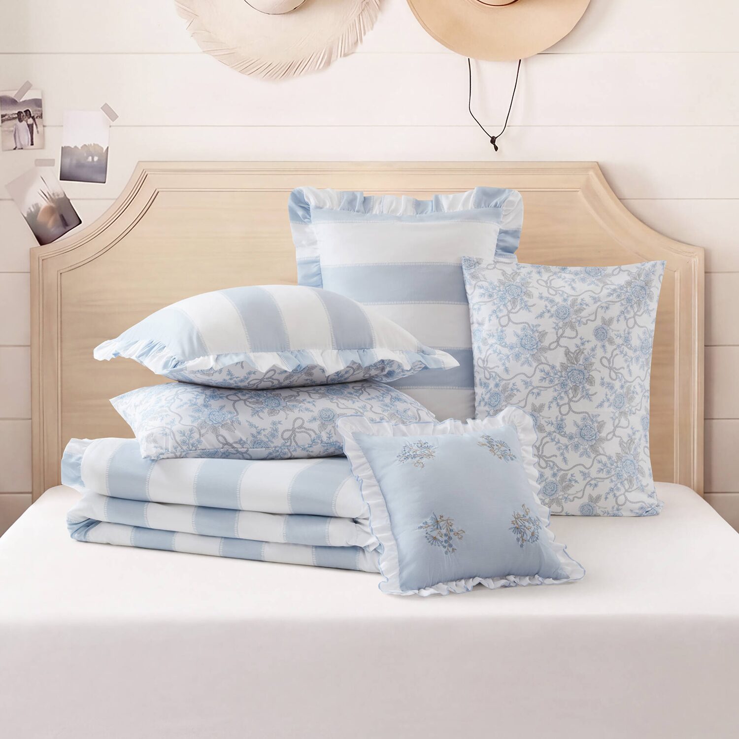 Intelligent Design Verbena Stripe Floral Reversible Comforter Set