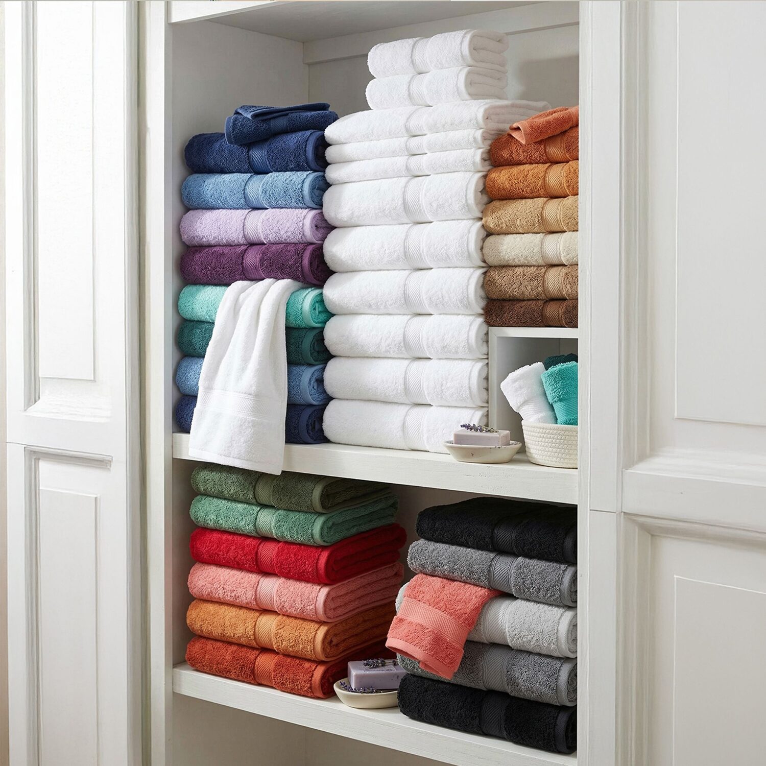 SUPERIOR® Madeline Collection | Plush Egyptian Cotton 4-pc. Solid Hand Towel