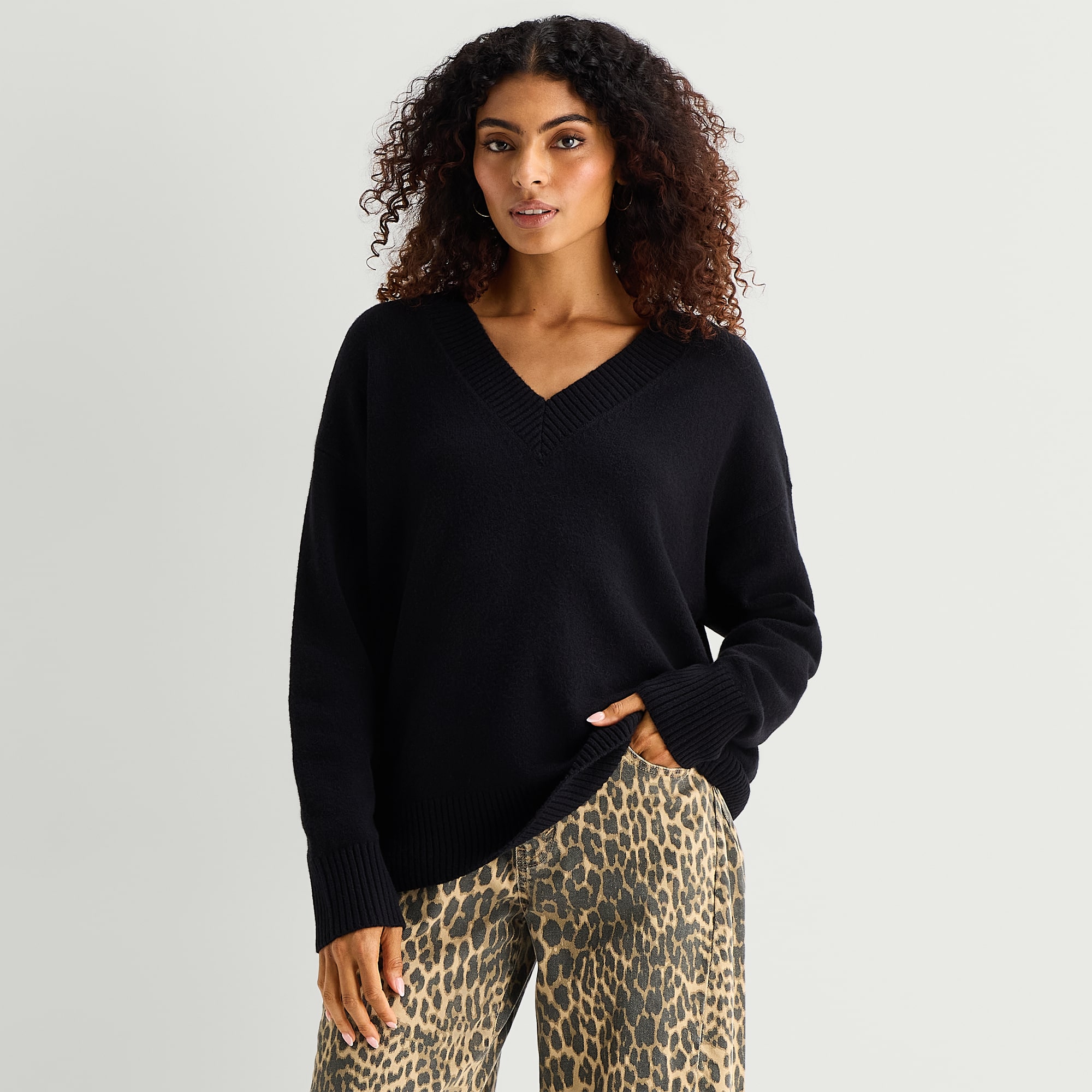 A.N.A Womens V Neck Long Sleeve Pullover Sweater