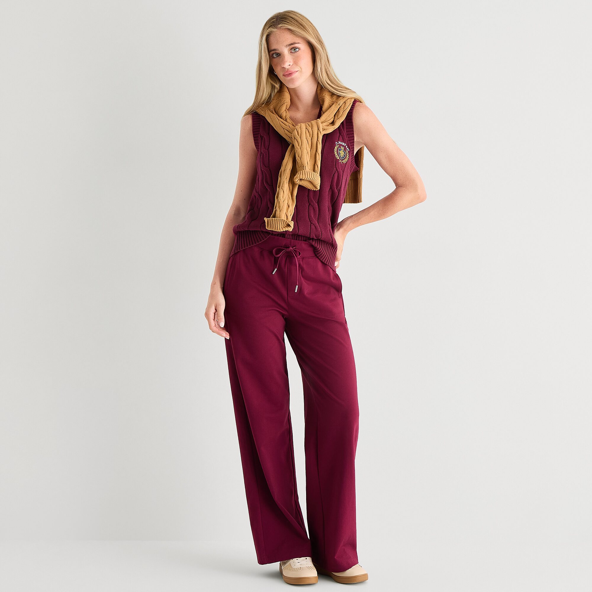 St. John's Bay Womens V Neck Sleeveless Pullover Sweater