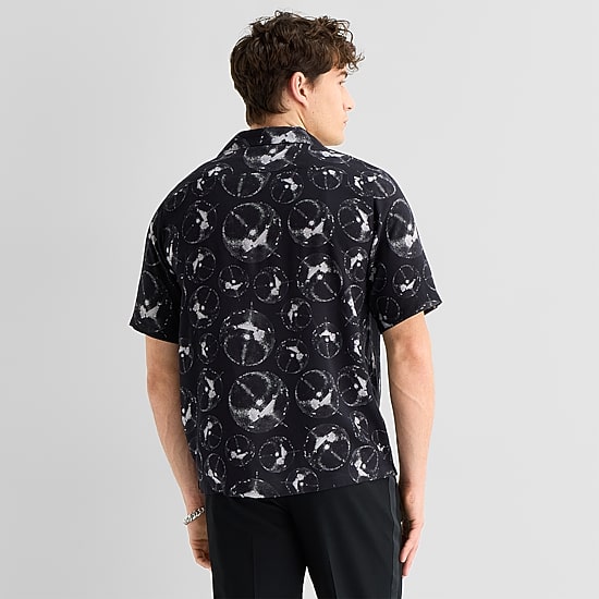 Jingle Ball Mens Short Sleeve Regular Fit Button-Down Shirt