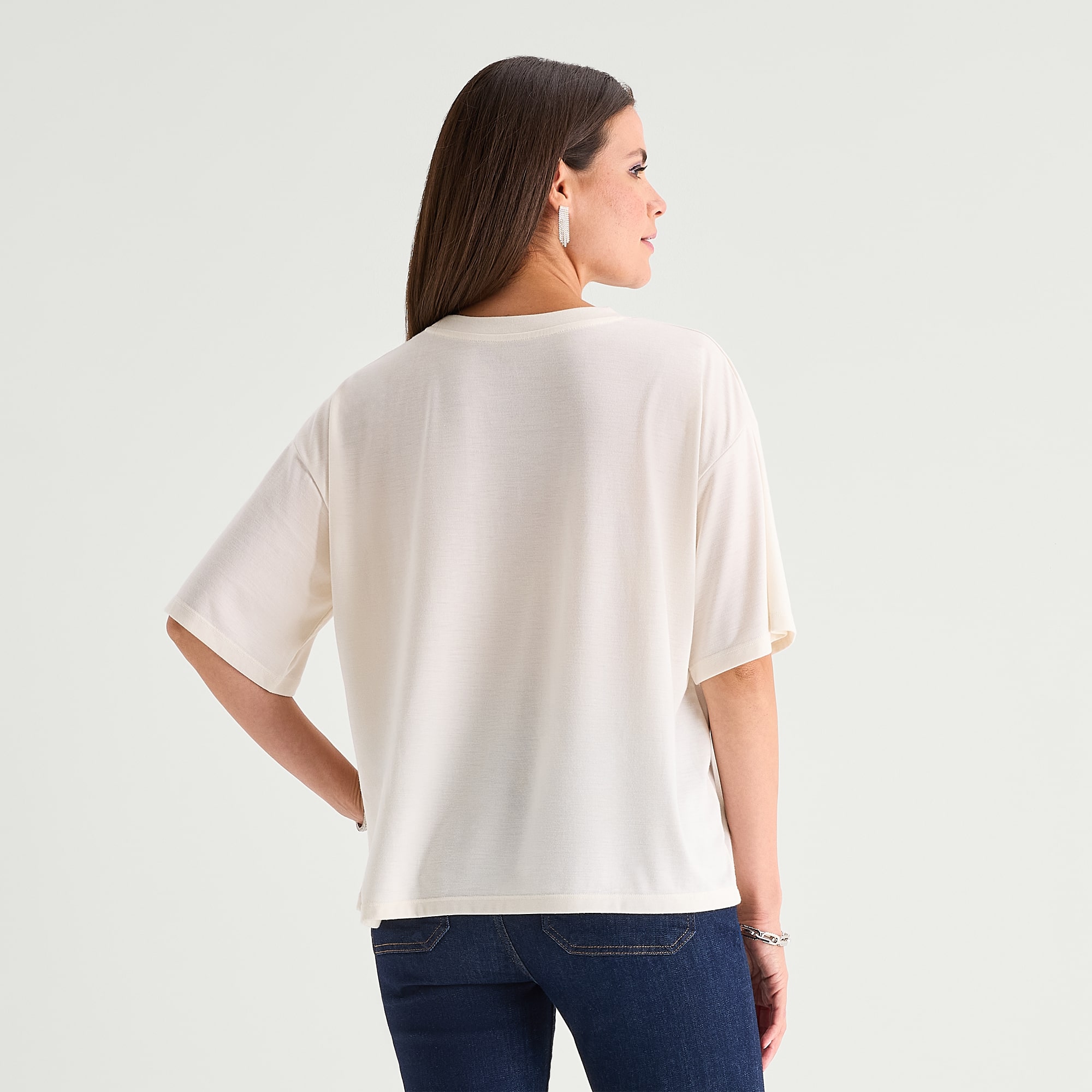Jingle Ball Womens Crew Neck Short Sleeve Regular Fit Graphic T-Shirt