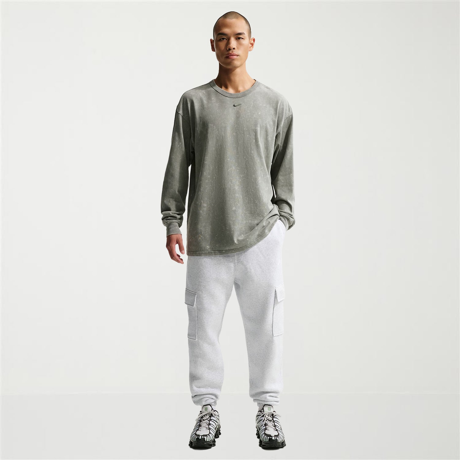 Nike Fleece Mens Cuffed Mid Rise Regular Fit Active Cargo Pant