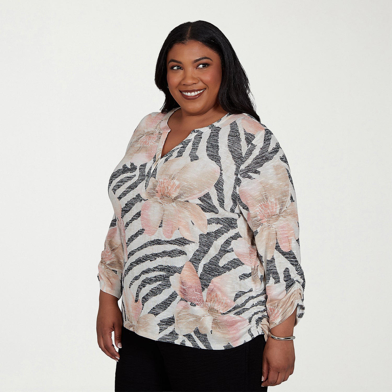 Alfred Dunner Travel Advisory Womens Plus Split Crew Neck 3/4 Sleeve T-Shirt