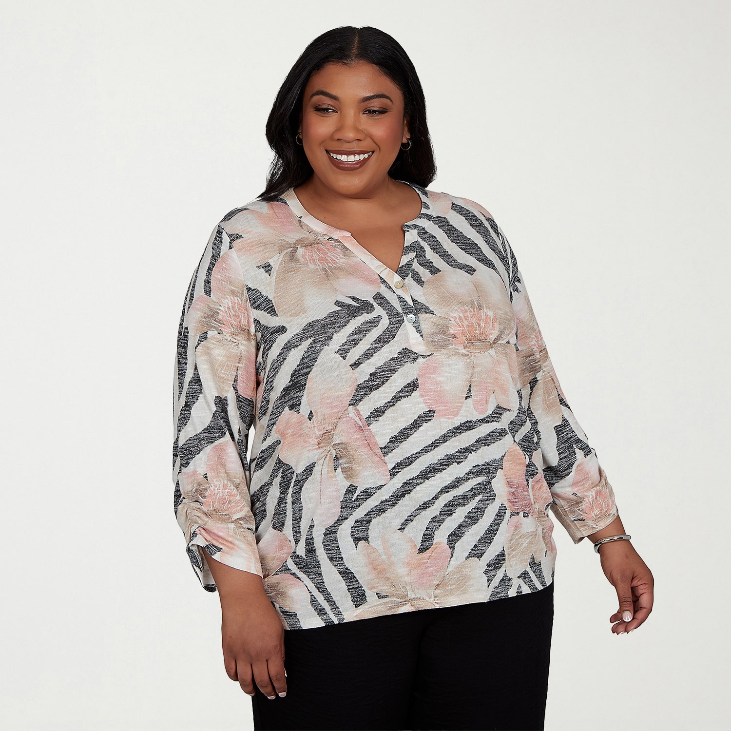 Alfred Dunner Travel Advisory Womens Plus Split Crew Neck 3/4 Sleeve T-Shirt