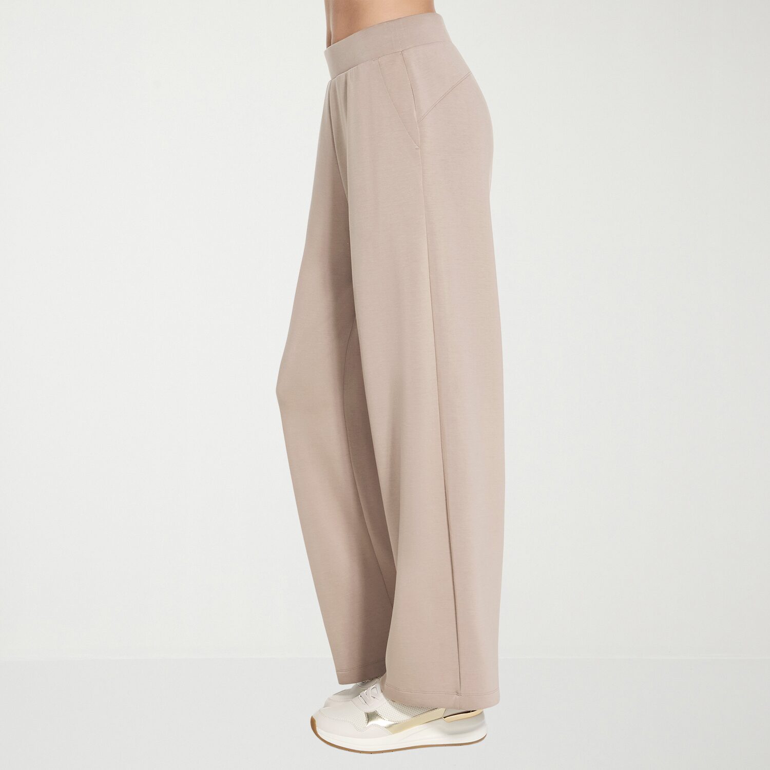 Skechers Womens Cozy Luxe Relaxed Pant