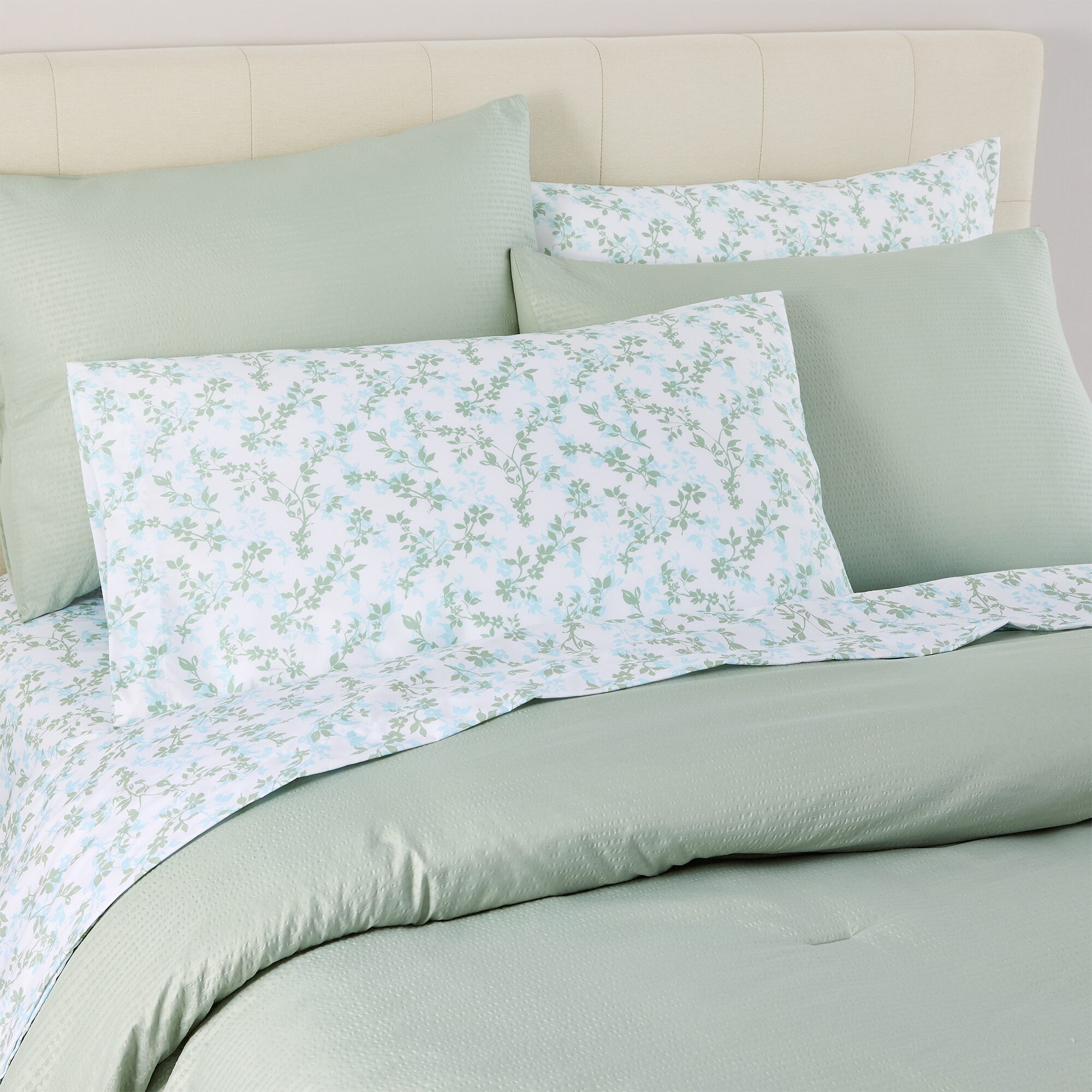 Home Expressions Fynn Complete Bedding Set with Sheets