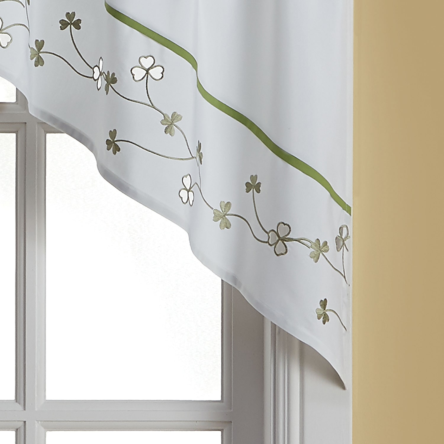 CHF Clover Swag Rod Pocket Swag Valance