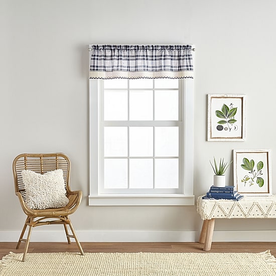 CHF Seaton Rod Pocket Tailored Valance