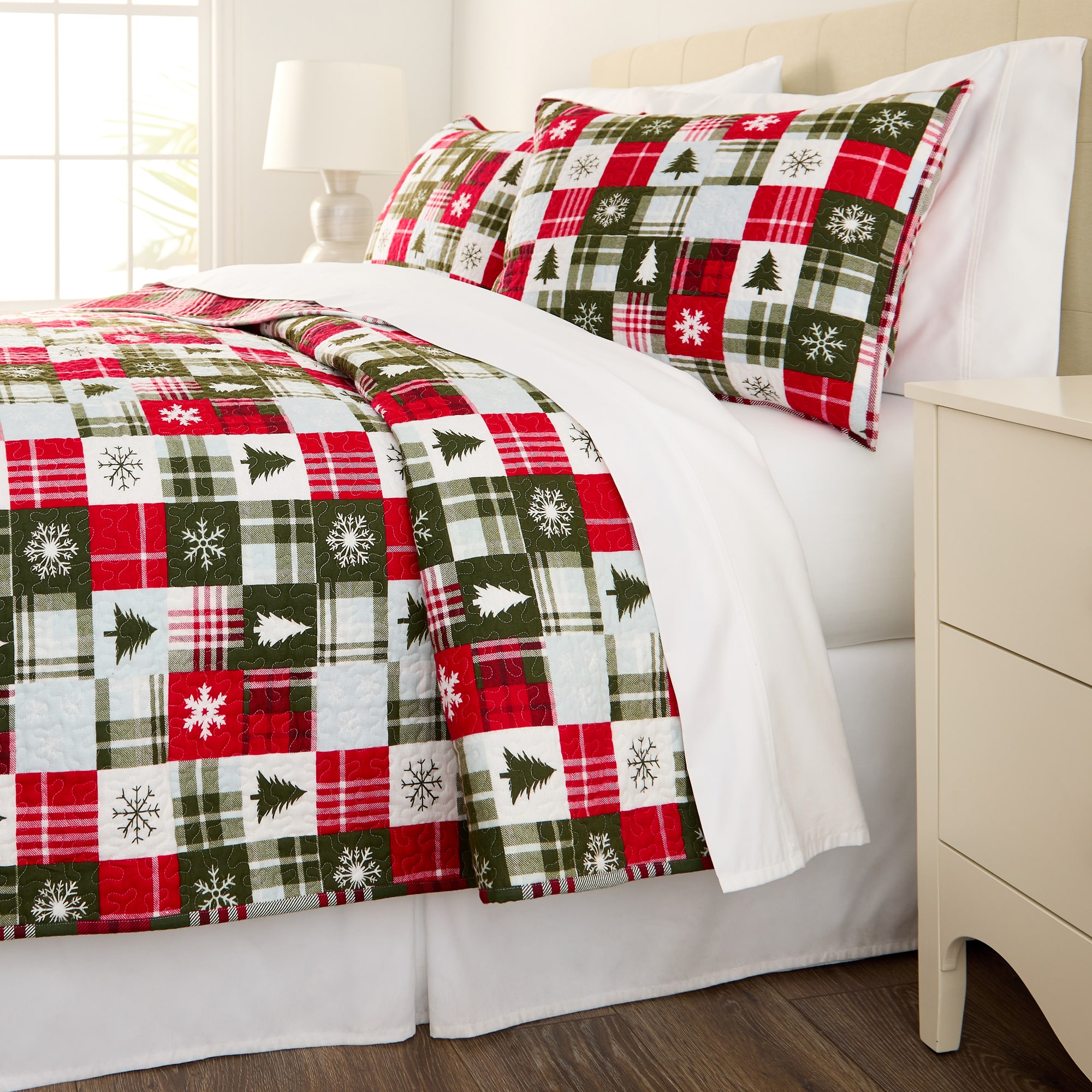 Martha Stewart Festive Patchwork 3-pc. Quilt Set