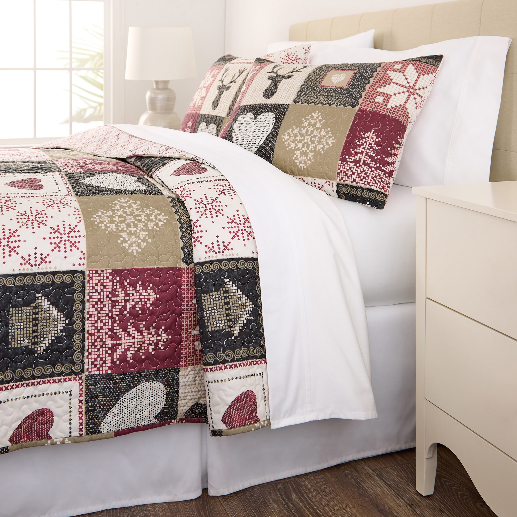 Hudson & Main Christmas Patchwork 3-pc. Easy Care Quilt Set