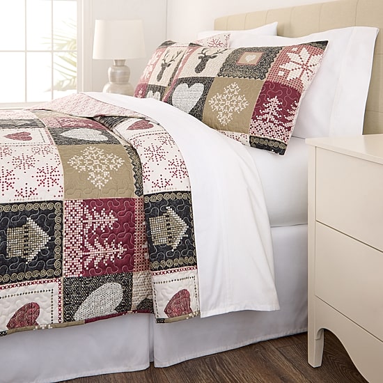 Hudson & Main Christmas Patchwork 3-pc. Easy Care Quilt Set