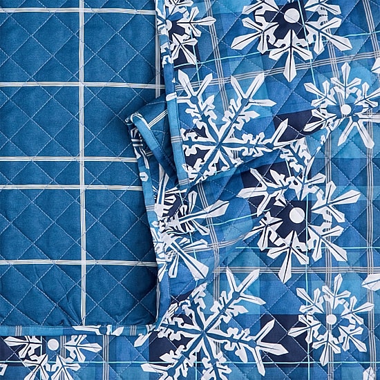 Hudson & Main Snowflake Plaid 3-pc. Easy Care Quilt Set