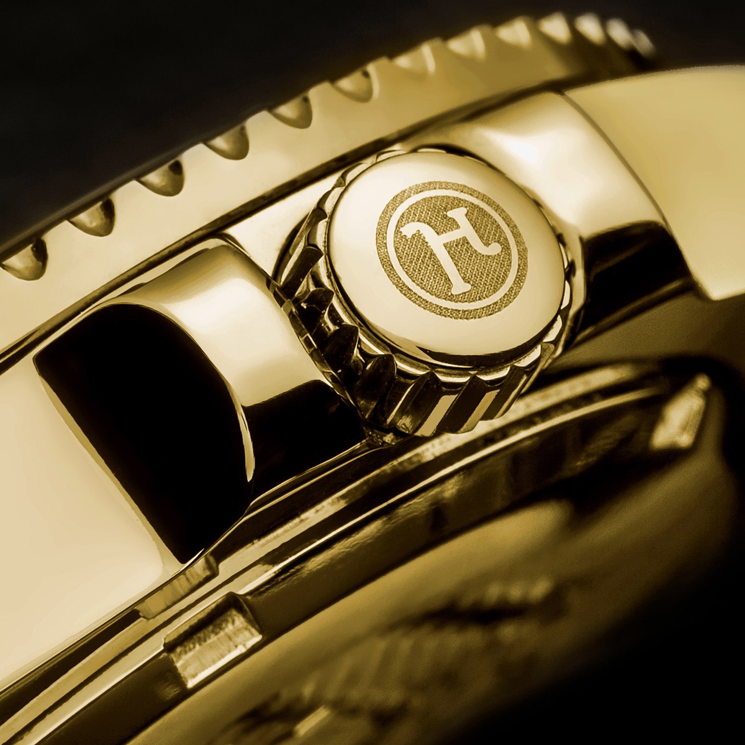 Stuhrling Mens Gold Tone Stainless Steel Bracelet Watch Hj2005.2