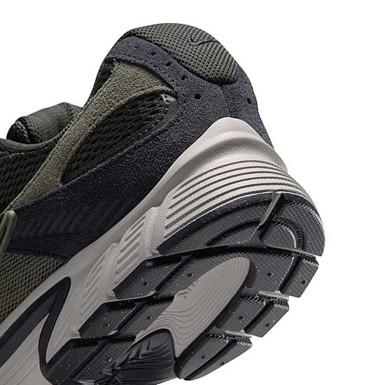 Nike V5 RNR Suede 2 Mens Sneakers