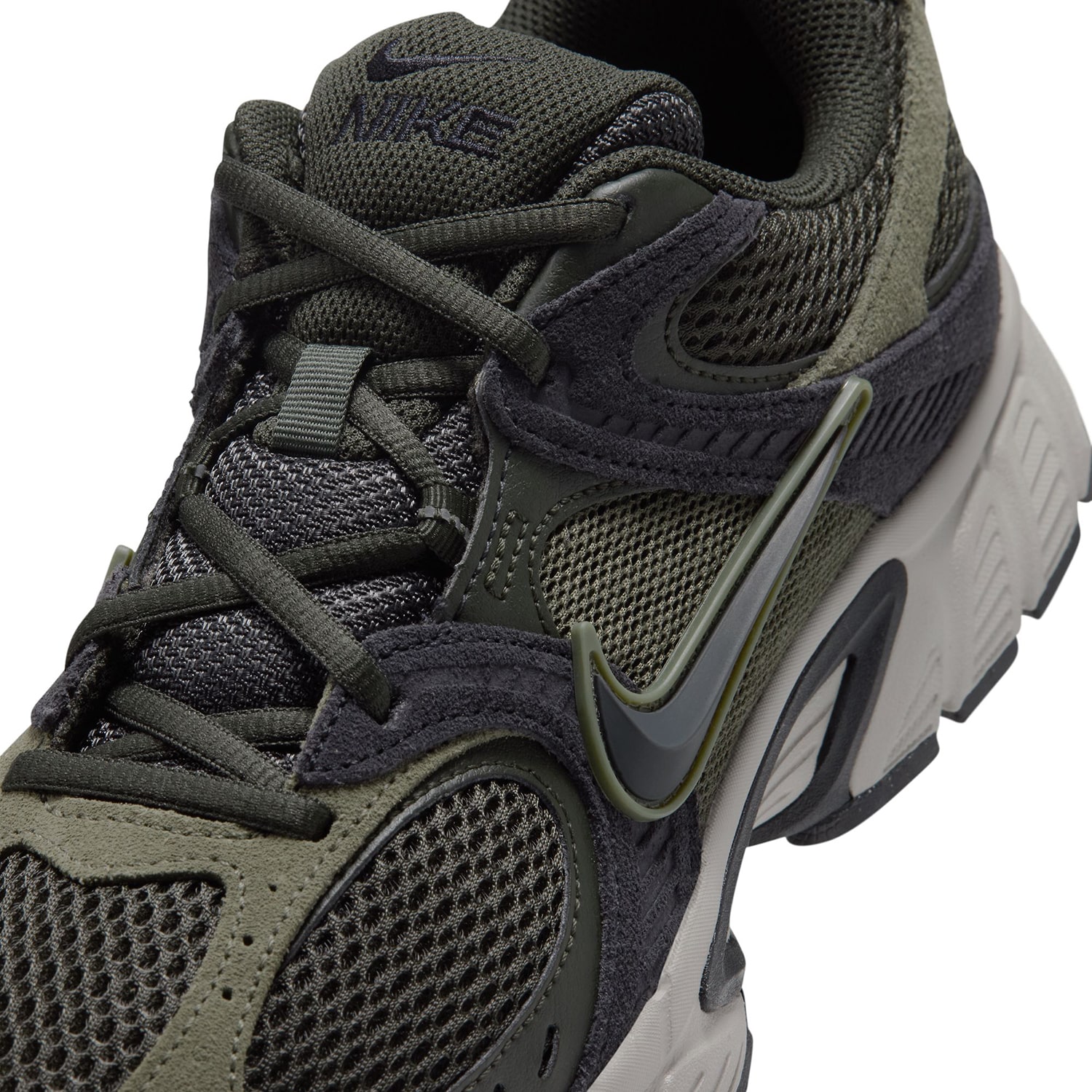 Nike V5 RNR Suede 2 Mens Sneakers