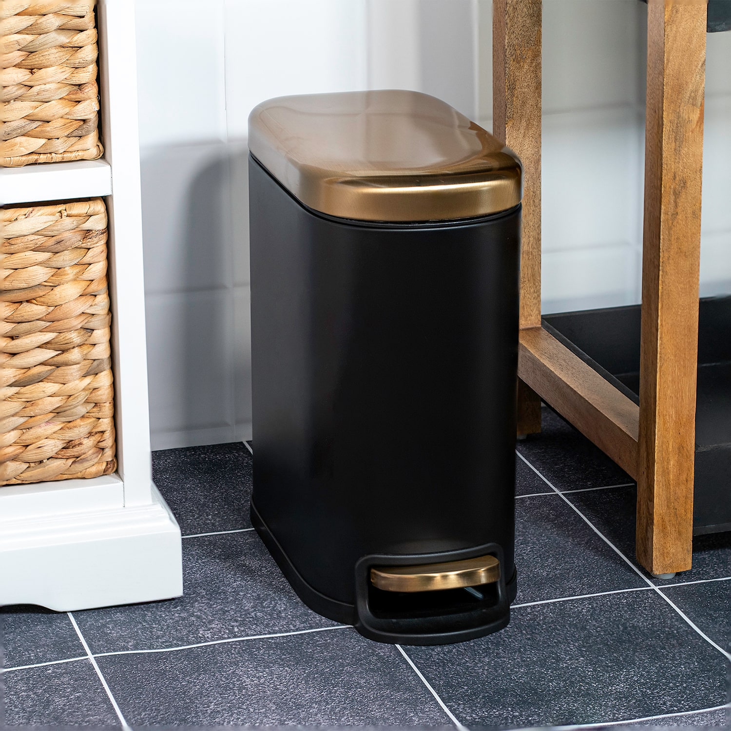 Enchante Linea Trash Can