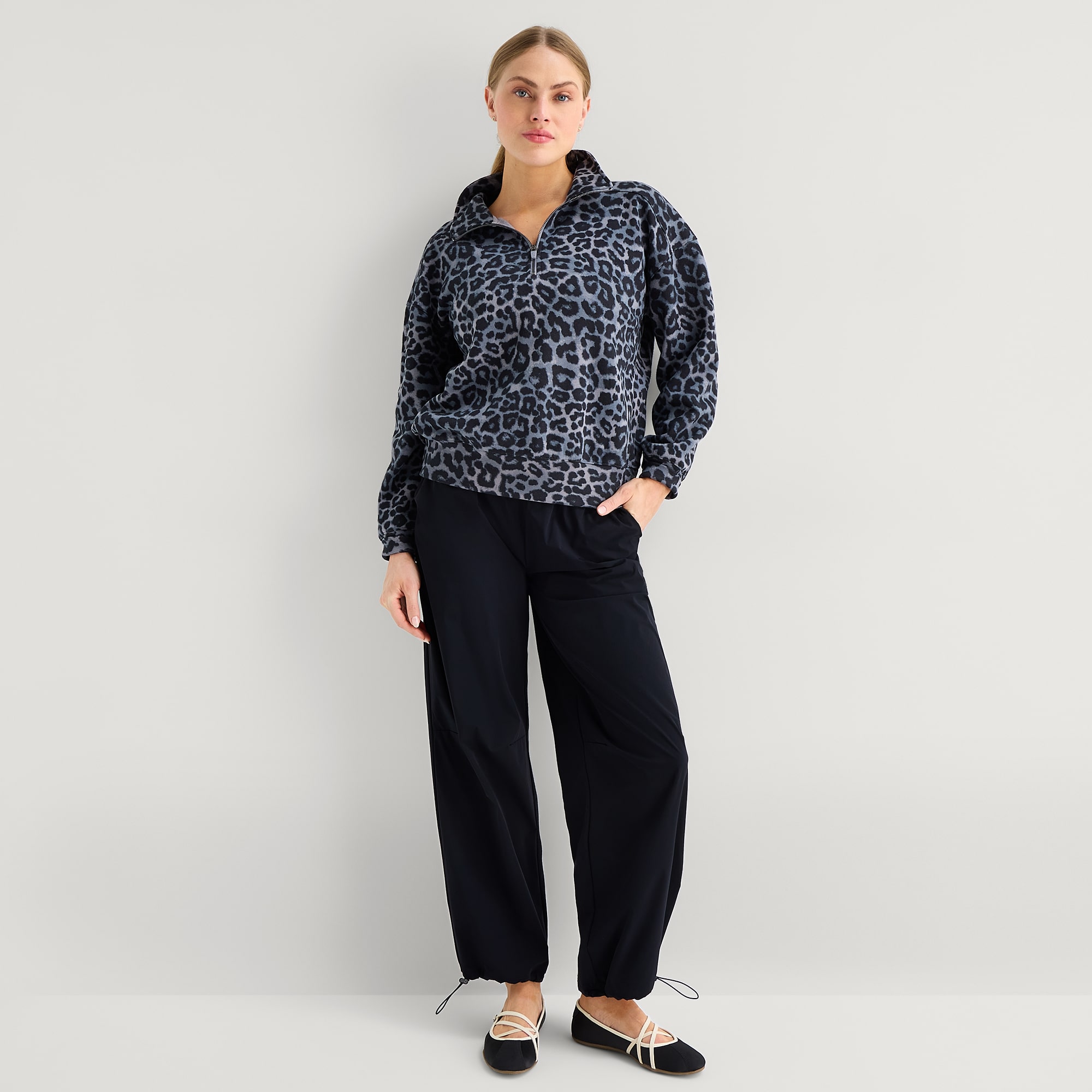 Xersion Womens Wide Leg Low Rise Regular Fit Track Pant