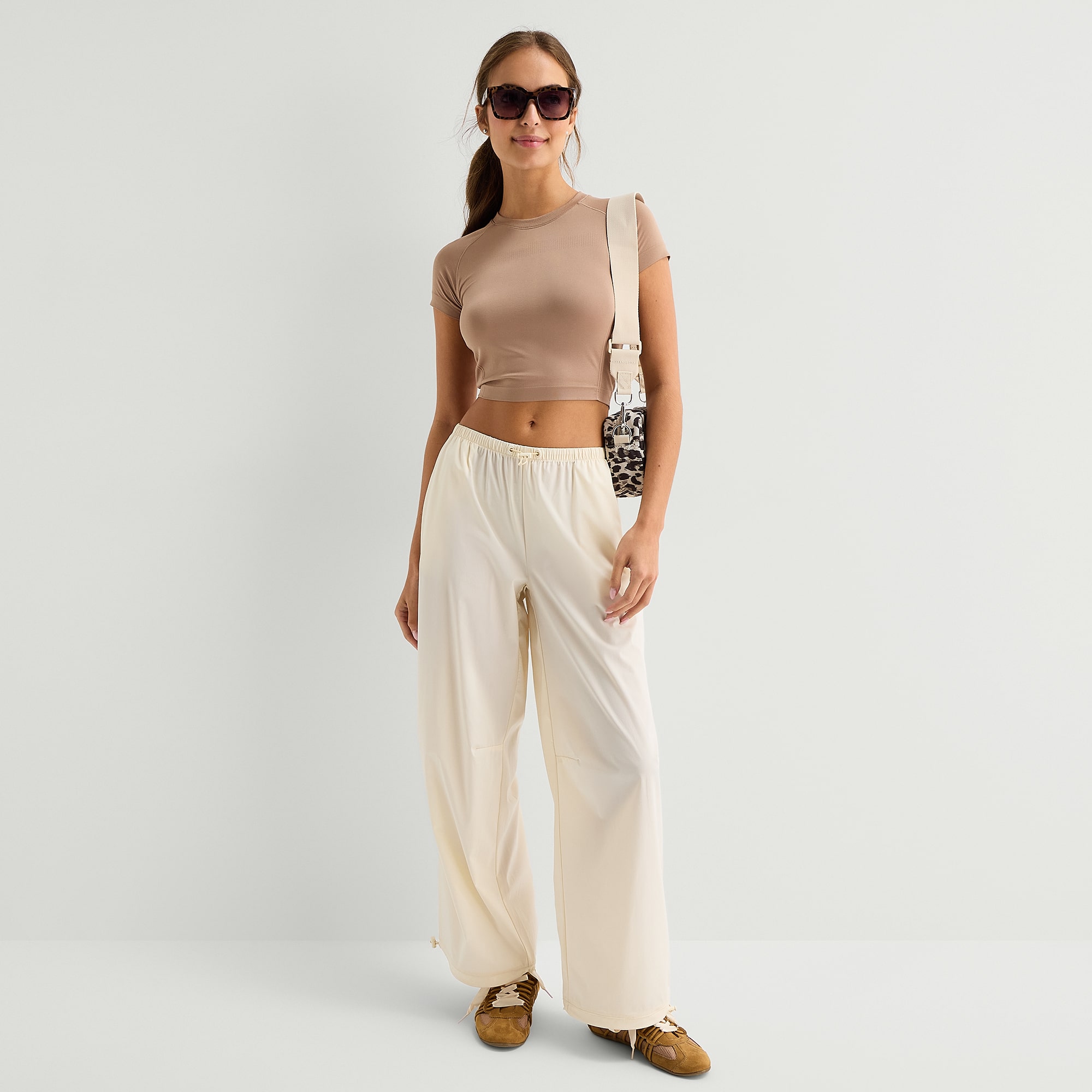 Xersion Seamless Womens Crew Neck Short Sleeve Active Crop Top