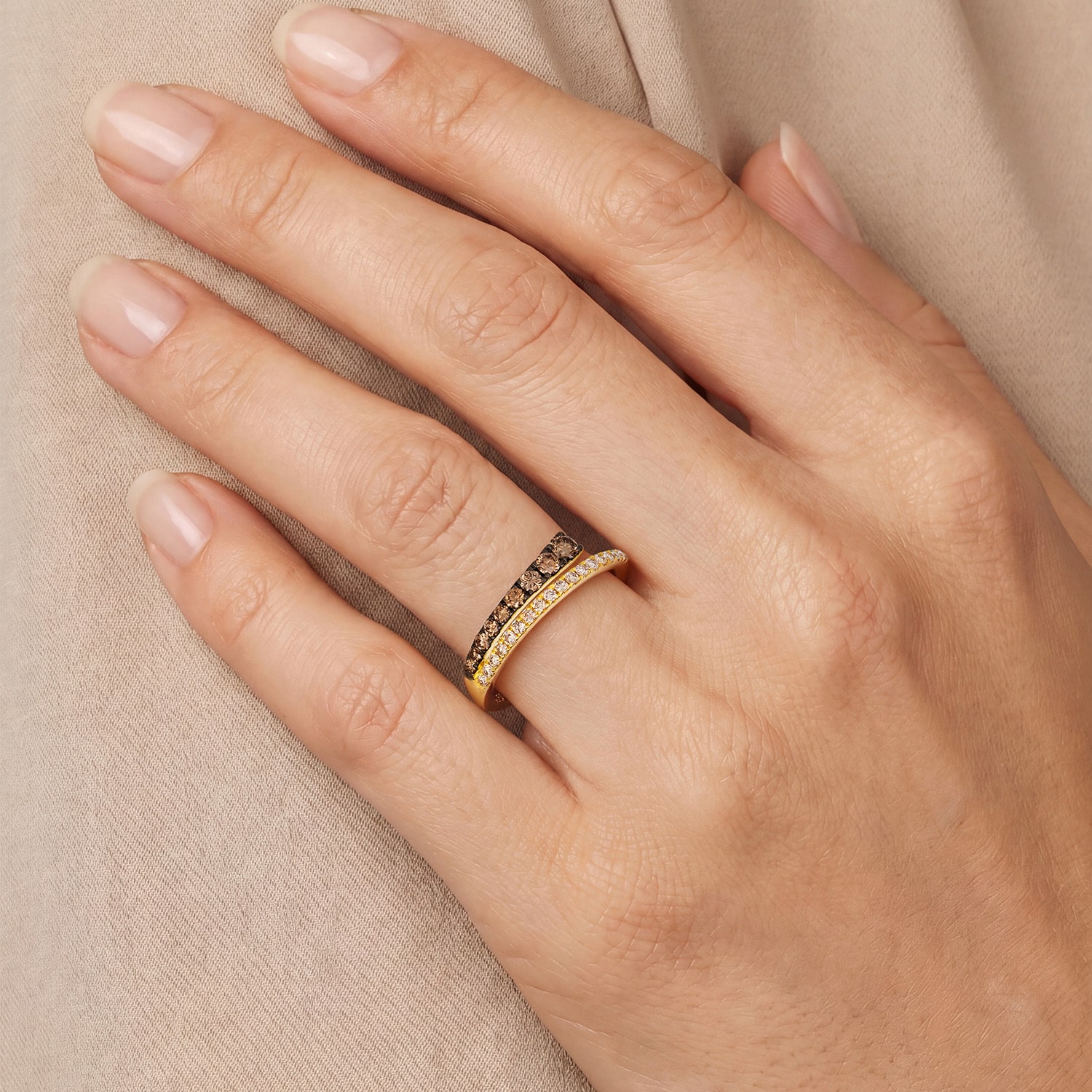 Levian Corp Le Vian (Champagne / Si2; I1) Womens 1/2 CT. T.W. Natural Champagne Diamond 14K Gold Cocktail Ring