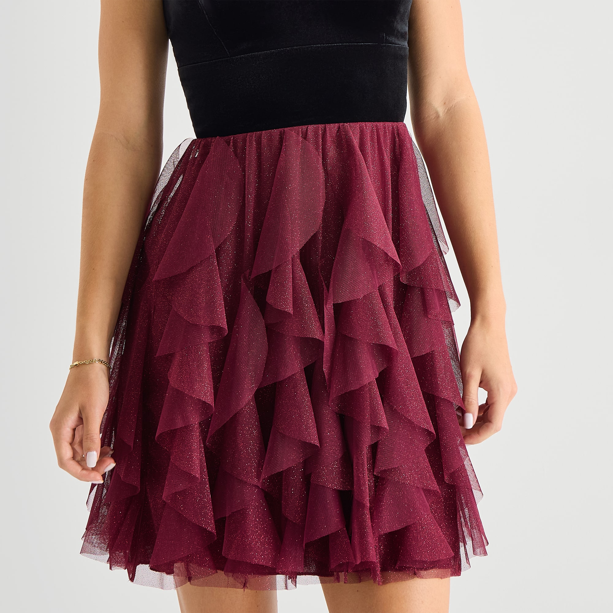 Radiante Couture Womens Juniors Sweetheart Neck Sleeveless Velvet Fit + Flare Dress