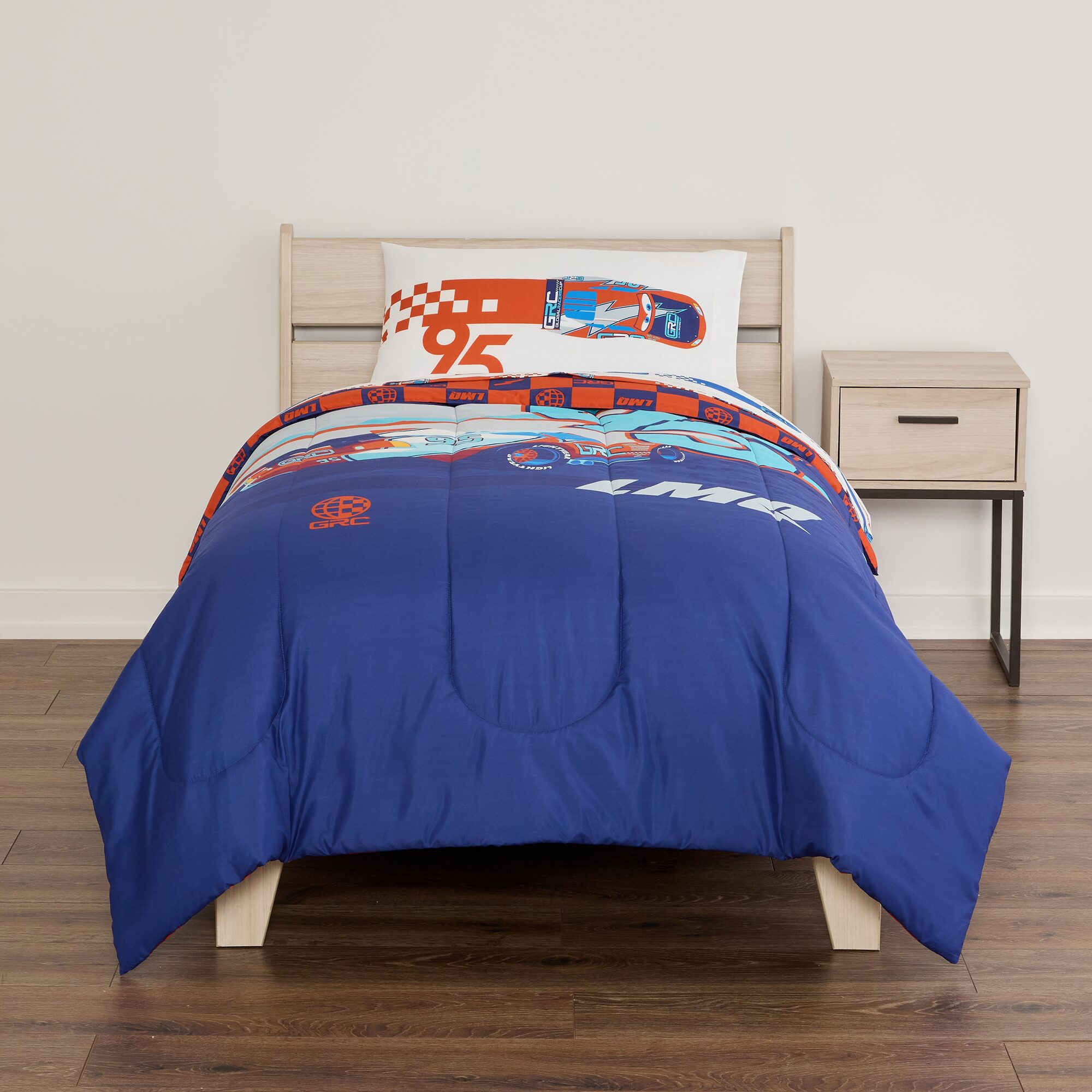 Disney Collection Global Racers Cup Cars Comforter