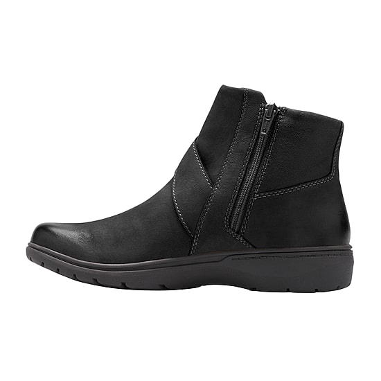 Clarks Womens Carleigh Angie Flat Heel Chelsea Boots