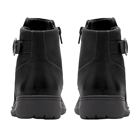 Clarks Womens Carleigh Angie Flat Heel Chelsea Boots