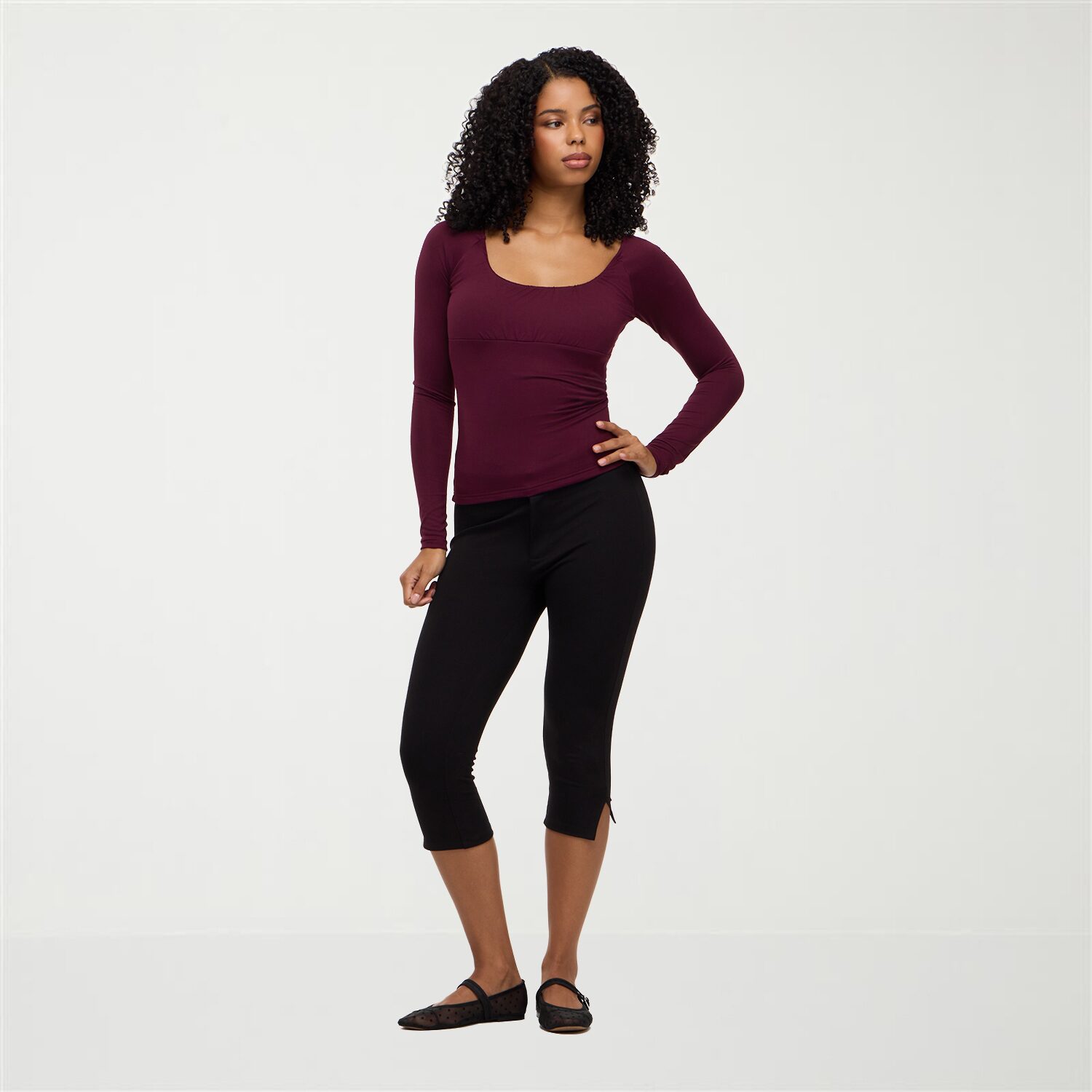 Forever 21 Womens Juniors Scoop Neck Long Sleeve T-Shirt