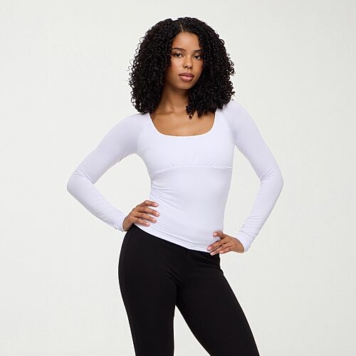 Forever 21 Womens Juniors Scoop Neck Long Sleeve T-shirt In White