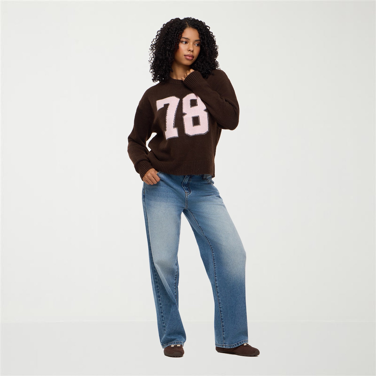 Forever 21 Juniors Womens Round Neck Long Sleeve Pullover Sweater
