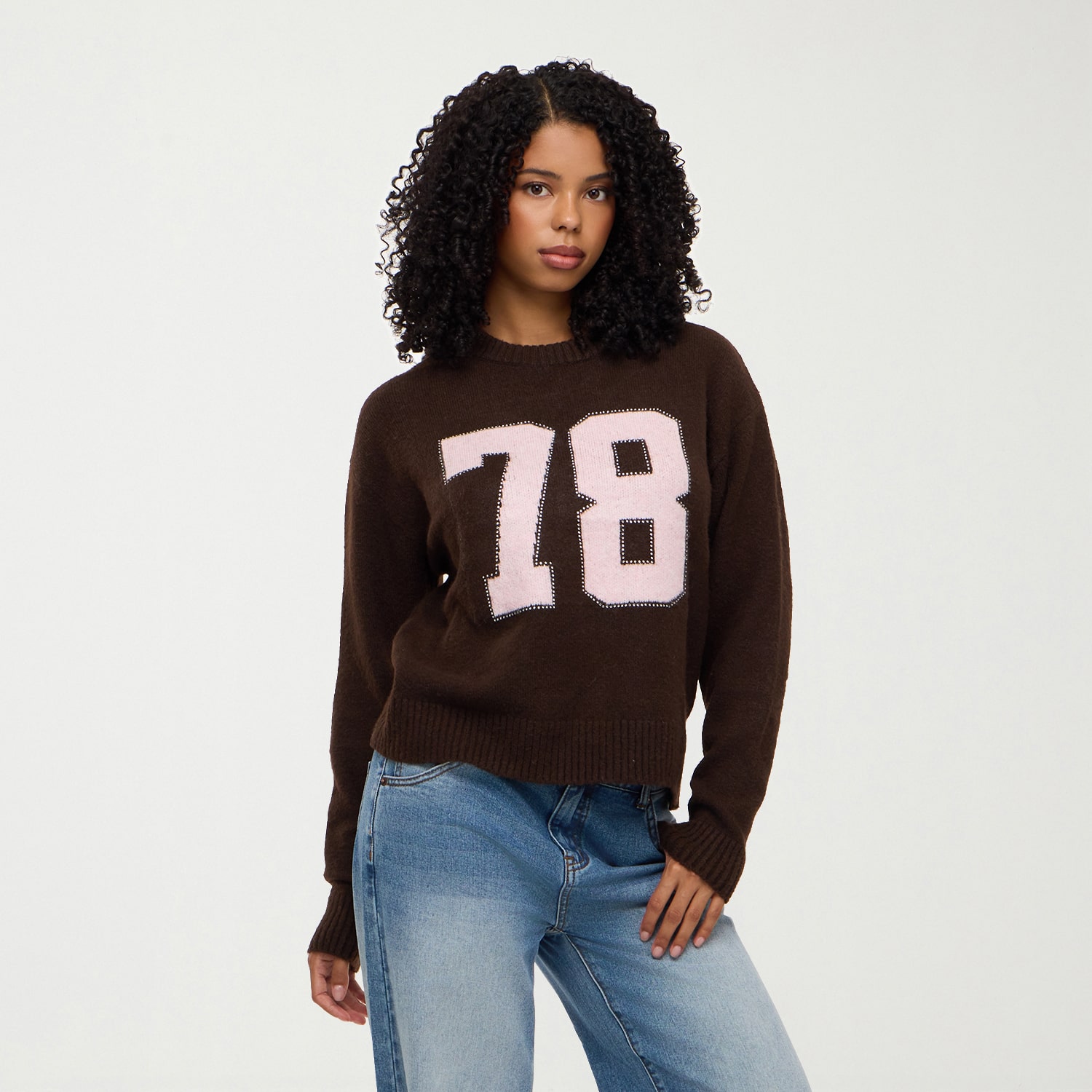 Forever 21 Juniors Womens Round Neck Long Sleeve Pullover Sweater