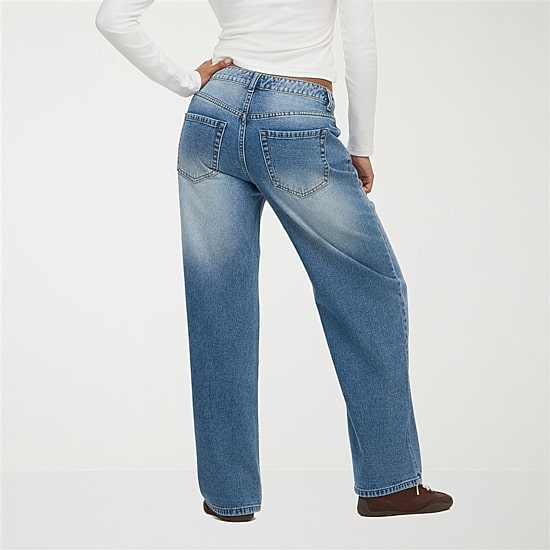 Forever 21 Womens Juniors Mid Rise Straight Leg Jean
