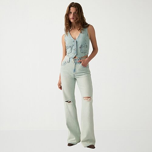 Levi 's Womenâs Cinch Flare Jean In Blue