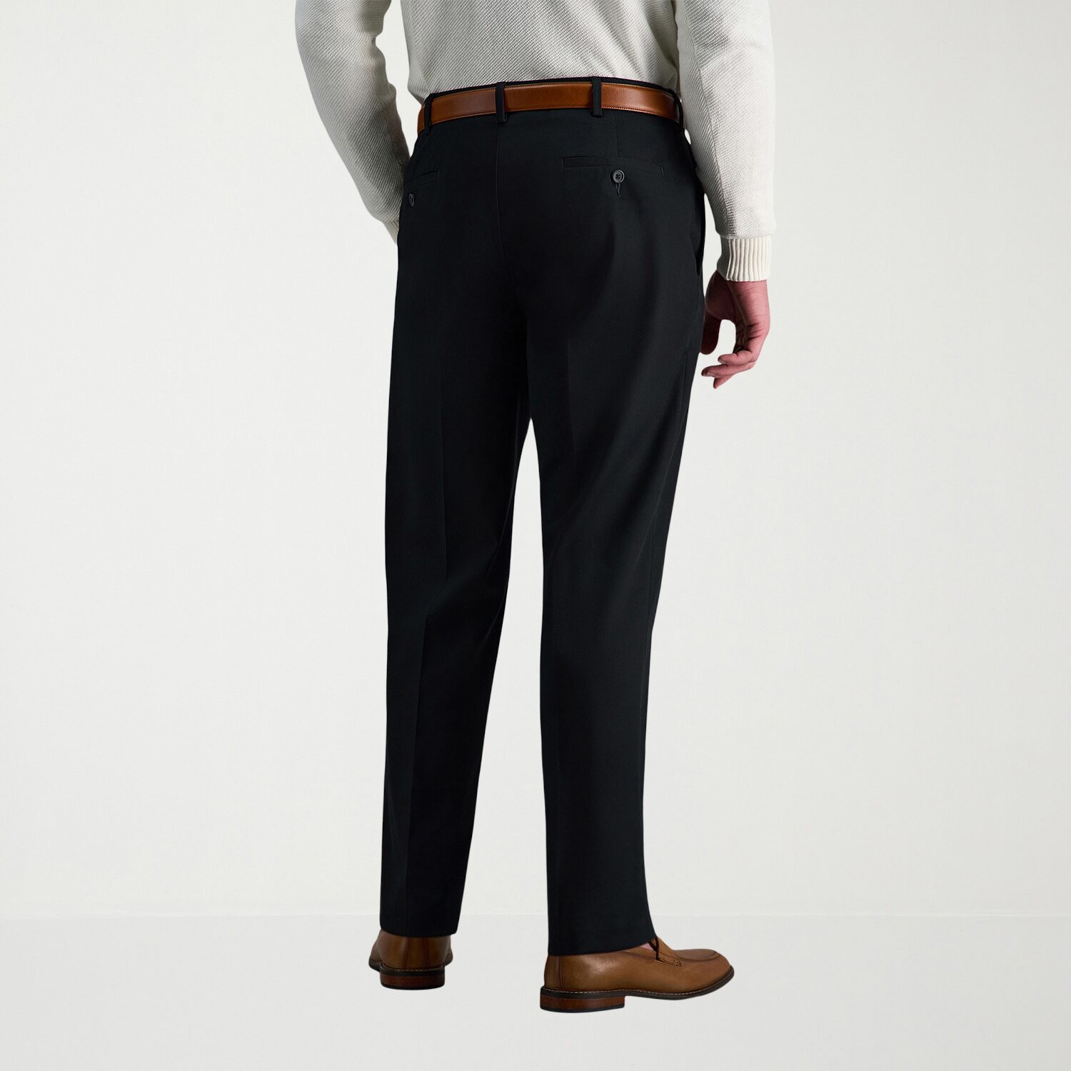 Haggar Premium No Iron Khaki Mens Classic Fit Flat Front Pant