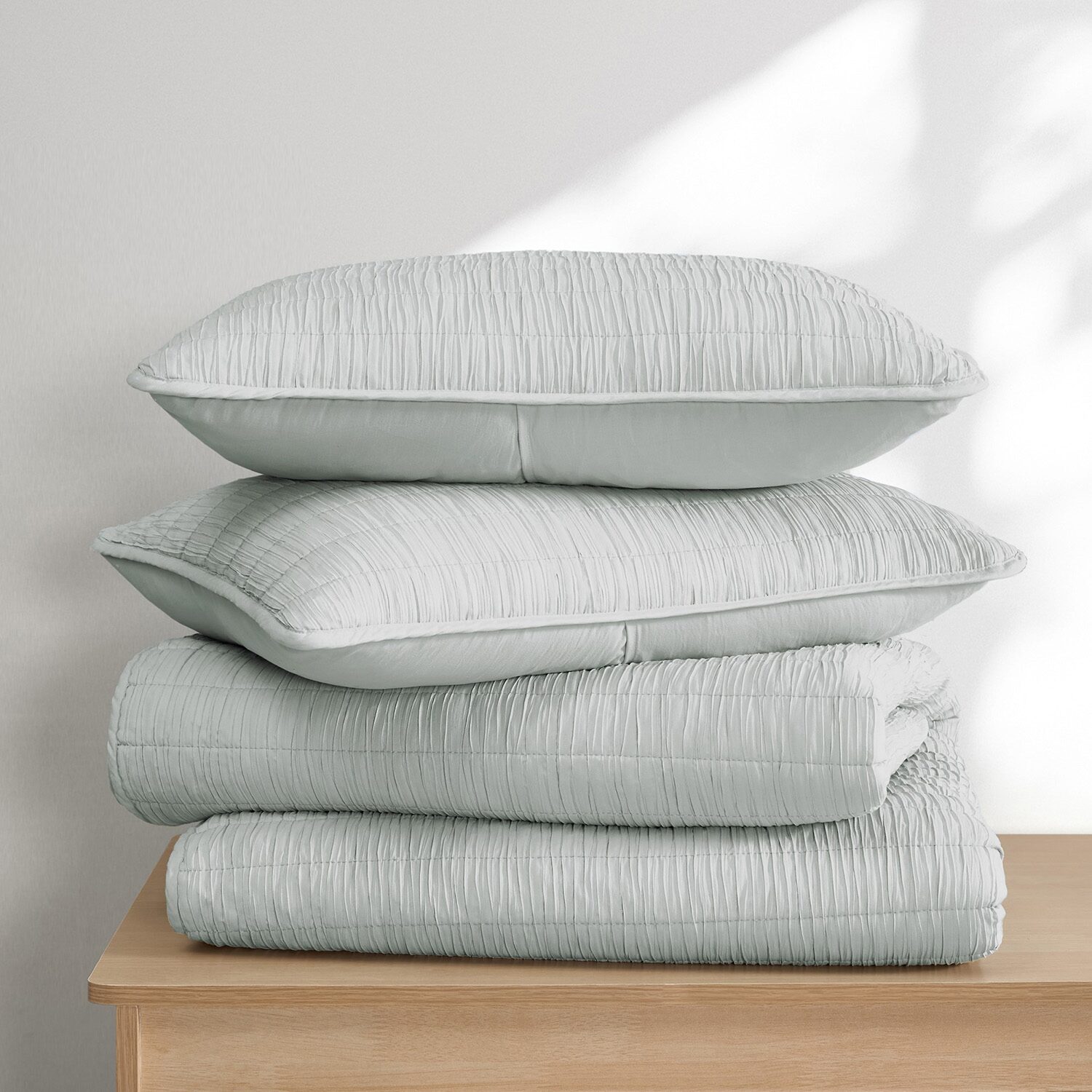 Swift Home Lightweight Oversized Enzyme Washed Crinkle Quilt Coverlet Bedspread Set