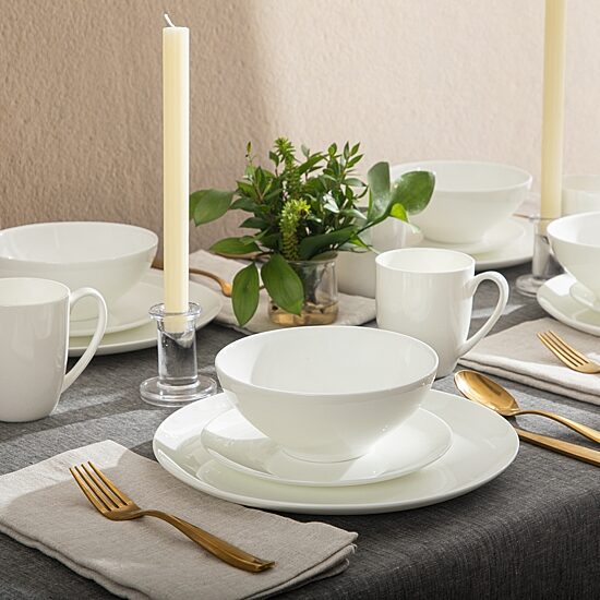 Gibson Eva 16-pc. Bone China Dinnerware Set