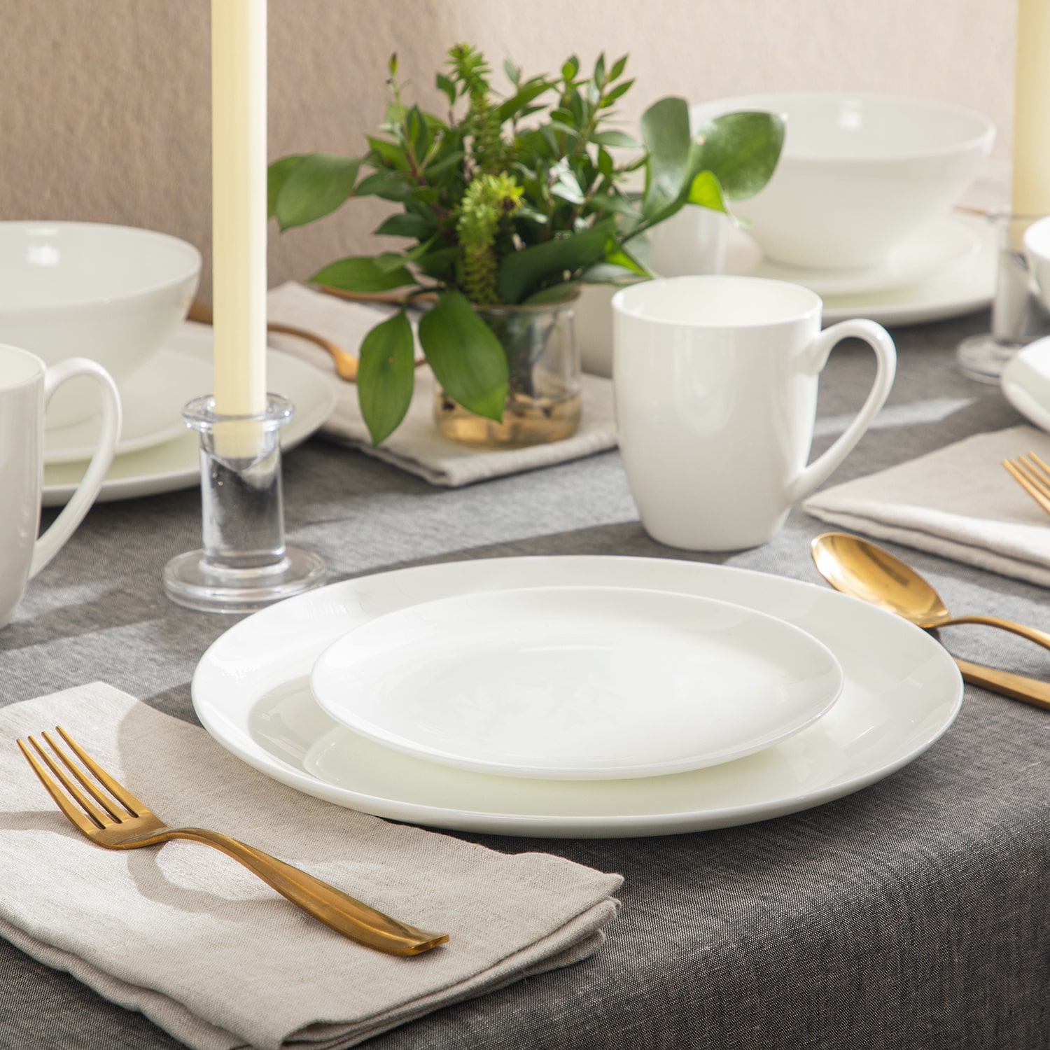Gibson Eva 16-pc. Bone China Dinnerware Set