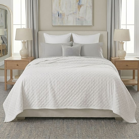 SUPERIOR® Holly High-Density Sleek Windowpane Plush Durable Fleece Grid Blanket