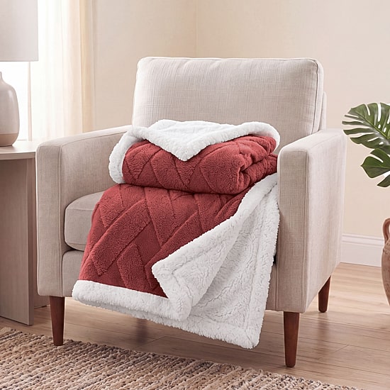 SUPERIOR® Sherpa Nuuk Jacquard Comfort Medium-Weight Fleece Jacquard Blanket