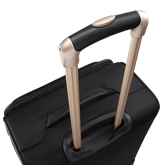 Ricardo Beverly Hills® Venice Beach 28" Softside Spinner Luggage