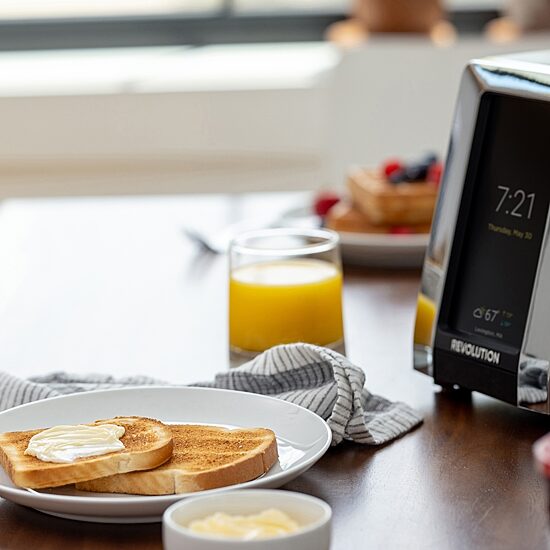 REVOLUTION COOKING™ Connect Smart Automatic Shut Off Electric Toaster