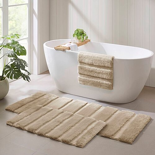 Madison Park Tufted Pearl Channel Soft Solid Tufted Bath Rug, One Size, White