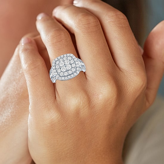 (G-H / Si2-I1) Womens 2 CT. T.W. Lab Grown White Diamond Sterling Silver Cluster Halo Cocktail Ring