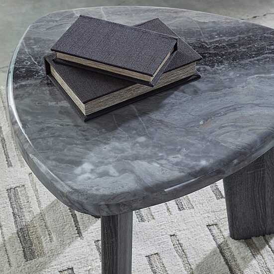 Signature Design by Ashley Bluefield Table Set of 3