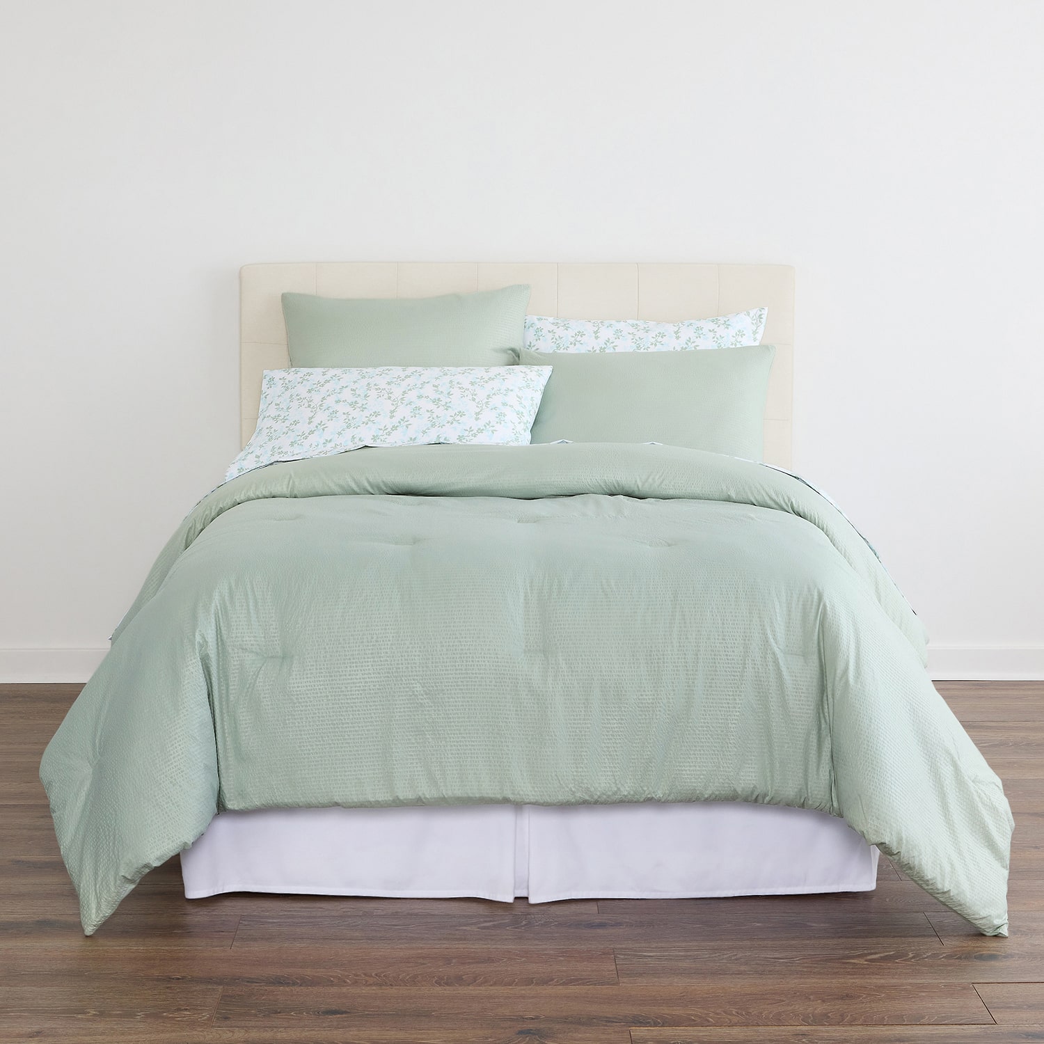 Home Expressions Fynn Complete Bedding Set with Sheets