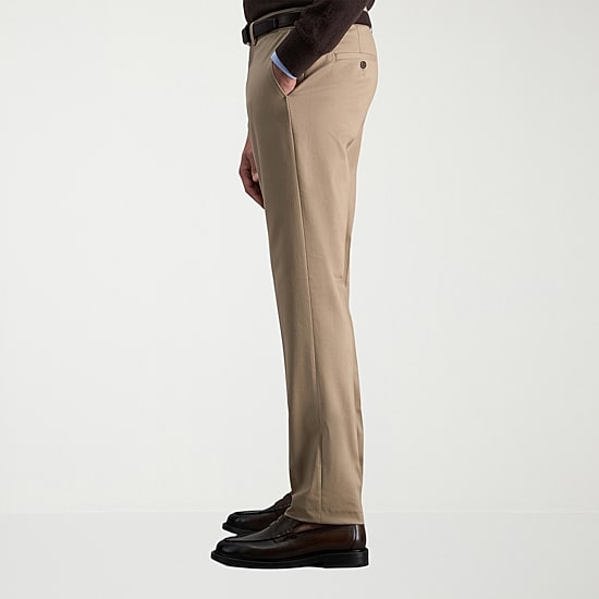Haggar Premium No Iron Khaki Mens Comfort Waistband Slim Fit Flat Front Pant
