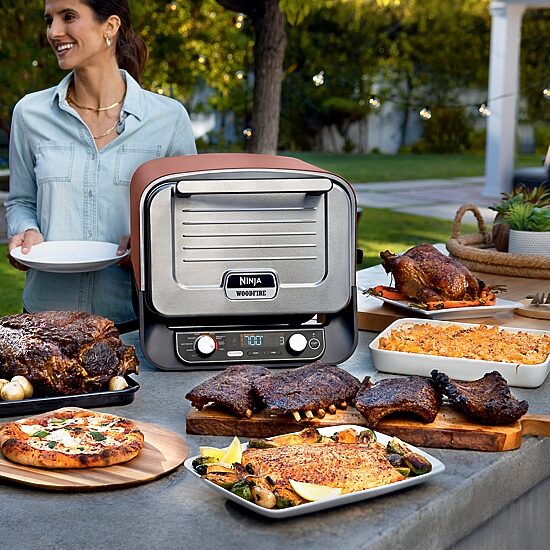 Ninja Woodfire 8-In-1 Outdoor Oven Gas Grill Oo101